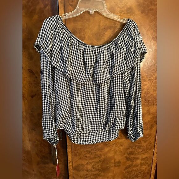 NWT Gingham off the shoulder top - Picture 1 of 5